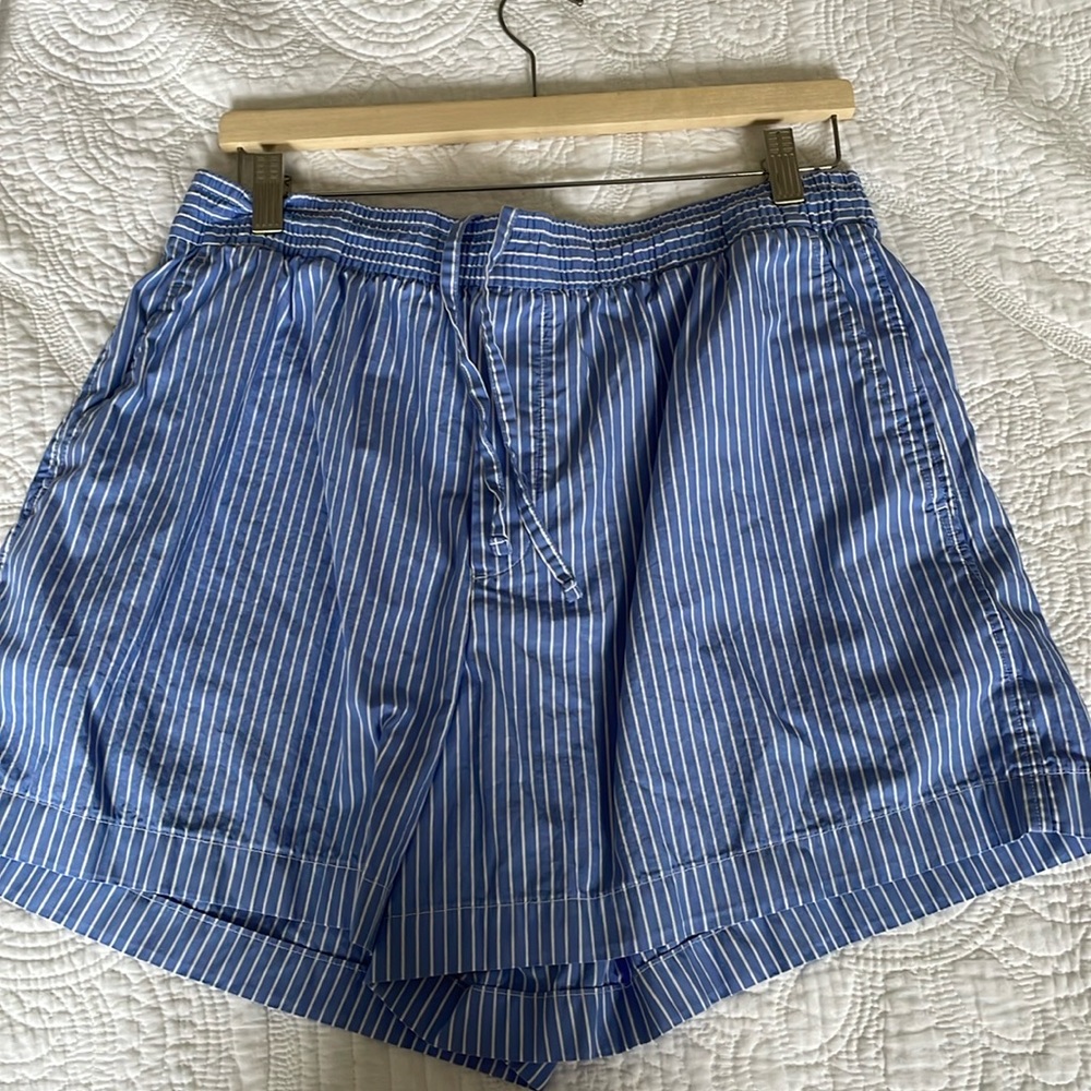 Sold out Gap Poplin Shorts!